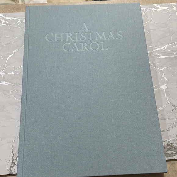 Charles Dickens Christmas Carol Children Hardcover Holiday Book (152 pages) - Picture 6 of 8